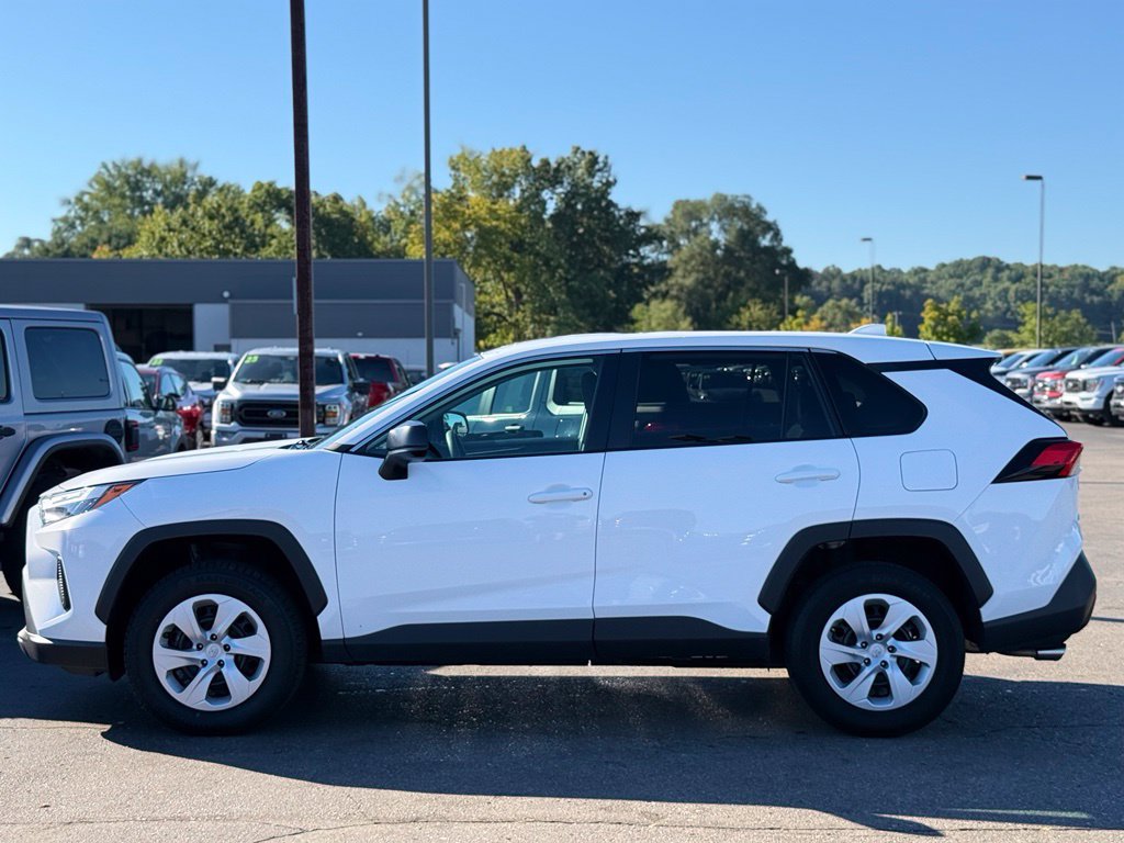Used 2025 Toyota RAV4 LE FWD image 32