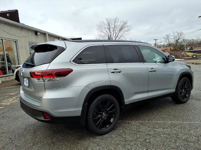 Used 2019 Toyota Highlander SE image 7