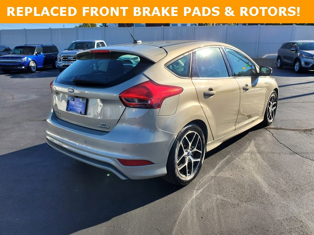Certified 2016 Ford Focus SE w/ SE Sport Package image 4