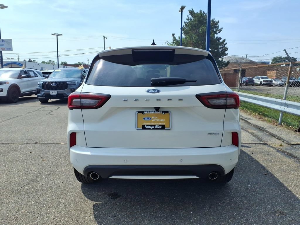 Certified 2024 Ford Escape ST-Line w/ Tech Pack #1 AWD/4WD image 8