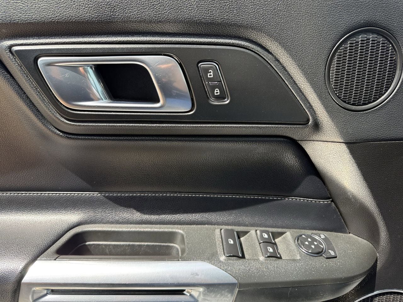 Certified 2021 Ford Mustang Premium RWD image 27