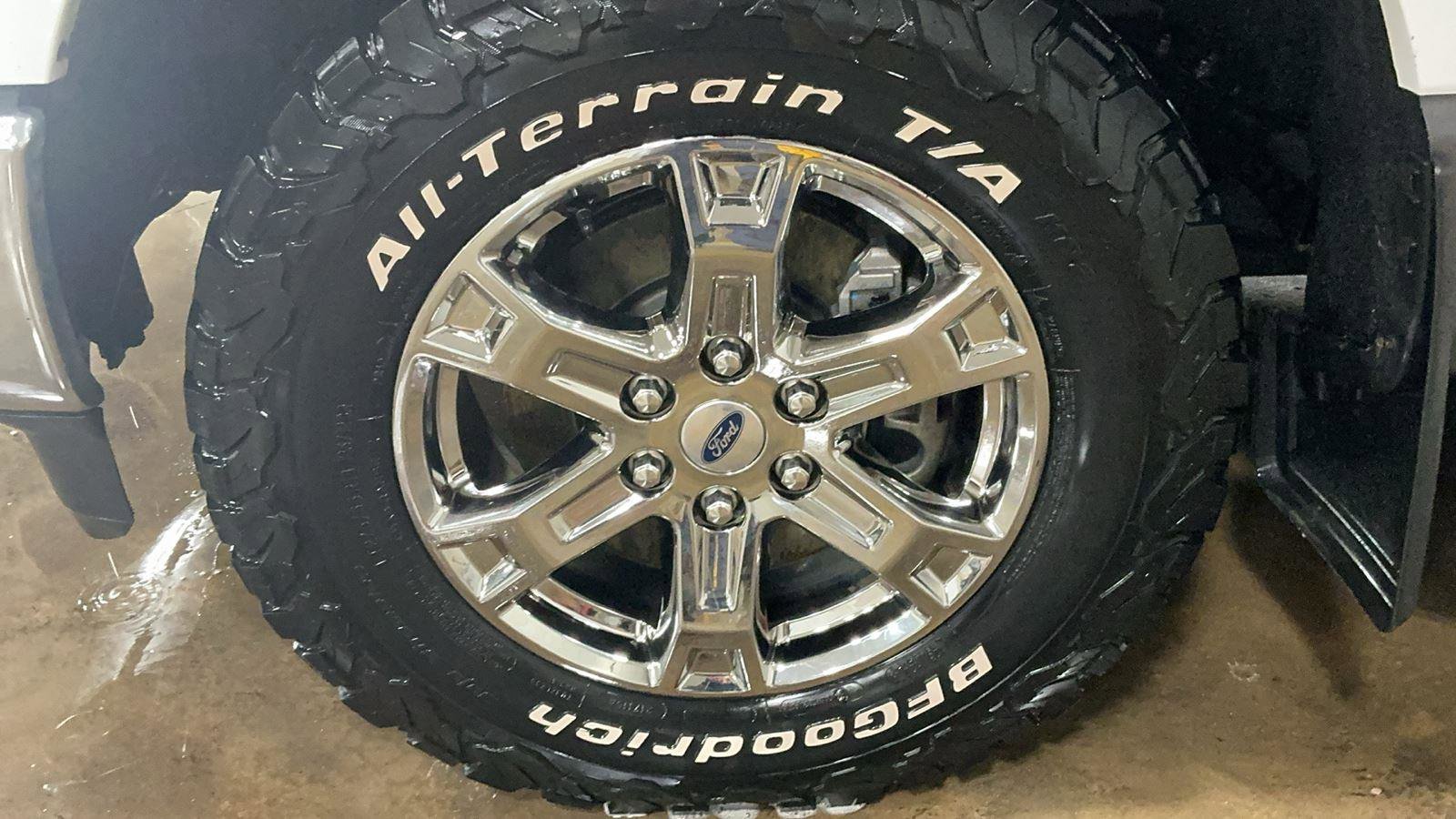 Certified 2022 Ford F150 XLT w/ Equipment Group 302A High image 10