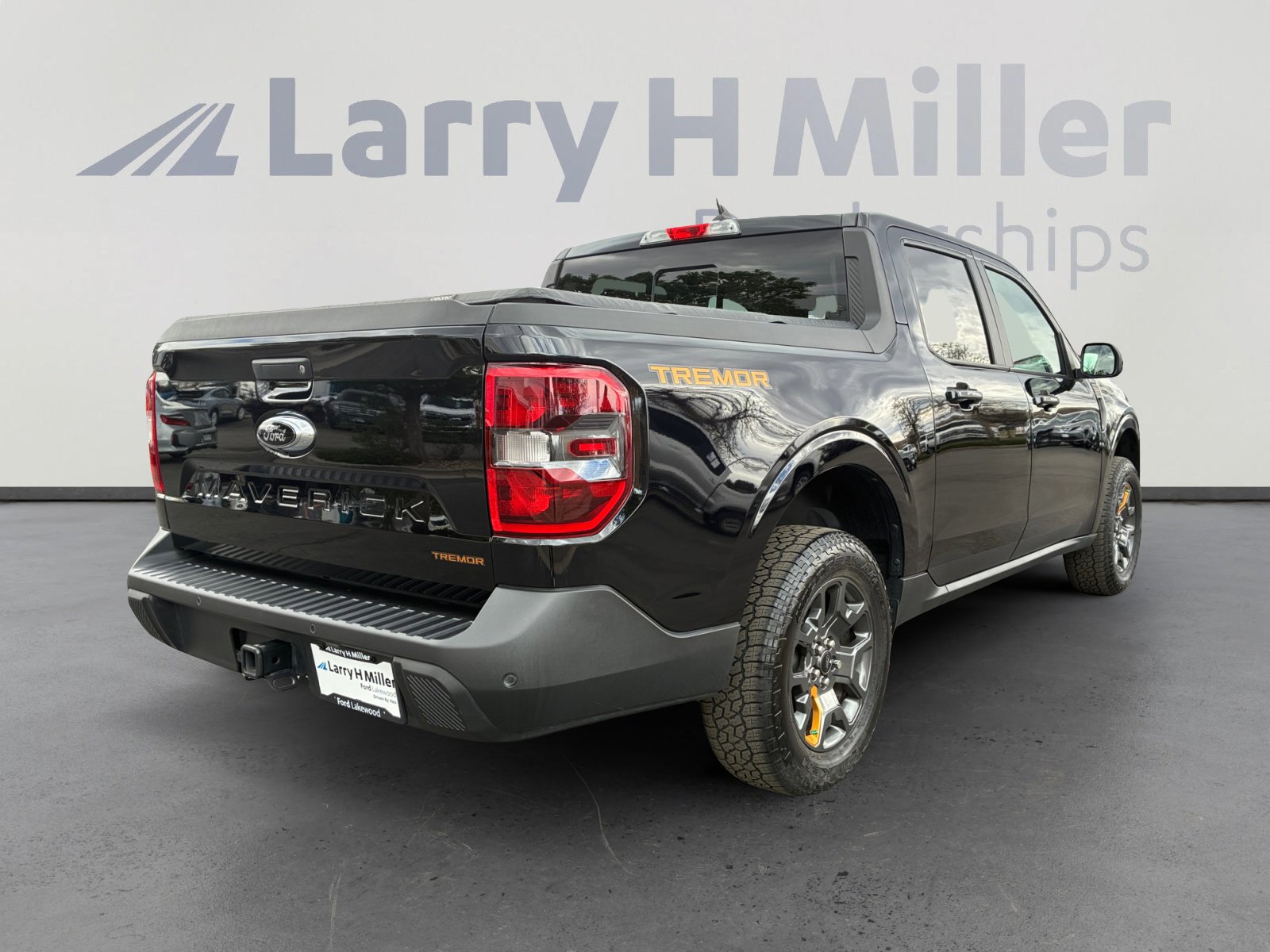 Certified 2024 Ford Maverick Tremor w/ Tremor Off-Road Package image 5