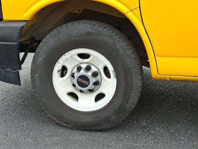 Used 2021 GMC Savana 3500 w/ Power Convenience Package RWD image 9