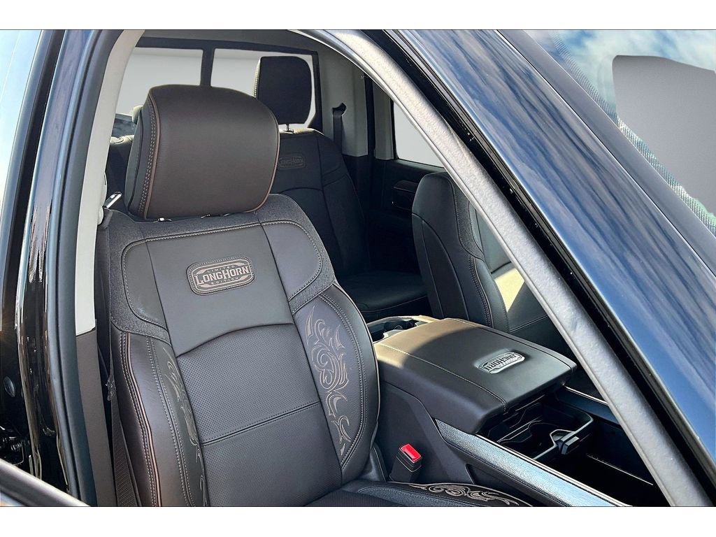 Used 2025 RAM 3500 Longhorn image 9