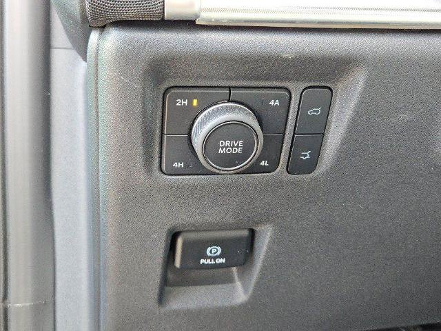 Certified 2025 Ford Expedition Platinum w/ Driver's Package AWD/4WD image 28