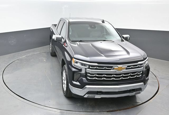 Used 2024 Chevrolet Silverado 1500 LTZ w/ Z71 Off-Road Package AWD/4WD image 16