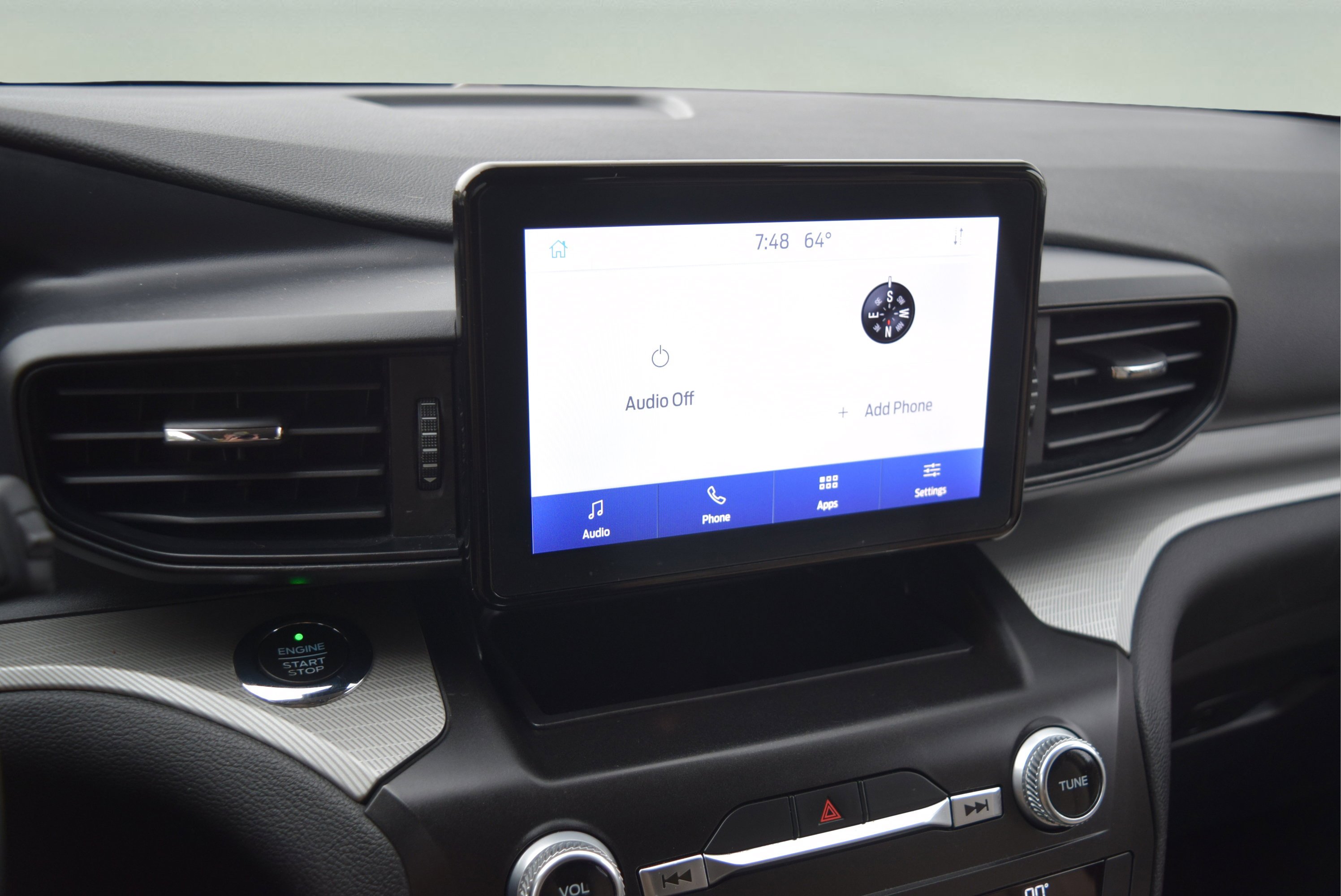 Certified 2020 Ford Explorer XLT w/ Class III Trailer Tow Package image 13