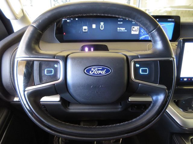 Certified 2025 Ford Expedition Max Platinum image 15