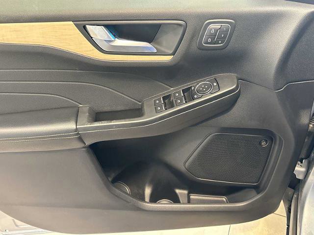 Certified 2022 Ford Escape Titanium w/ Titanium Elite Package image 22