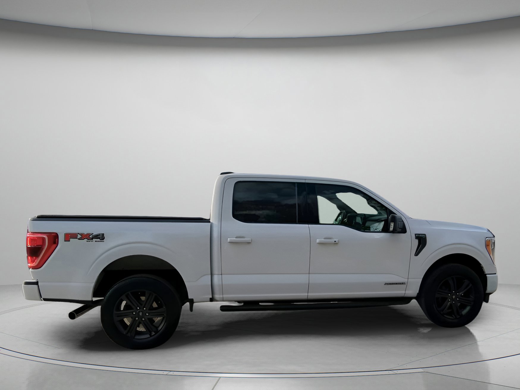 Certified 2021 Ford F150 XLT w/ Equipment Group 302A High image 24