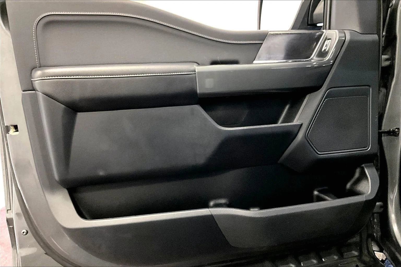 Certified 2023 Ford F150 XLT w/ Equipment Group 302A High image 22