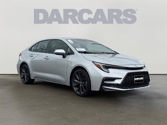 Used 2025 Toyota Corolla SE FWD image 1