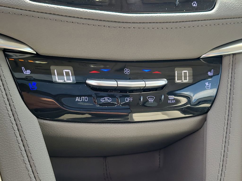 Used 2023 Cadillac XT5 Premium Luxury image 25