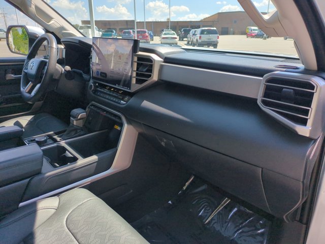 Used 2024 Toyota Tundra Limited AWD/4WD image 36