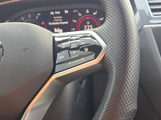 Used 2023 Volkswagen Tiguan SEL R-Line image 32