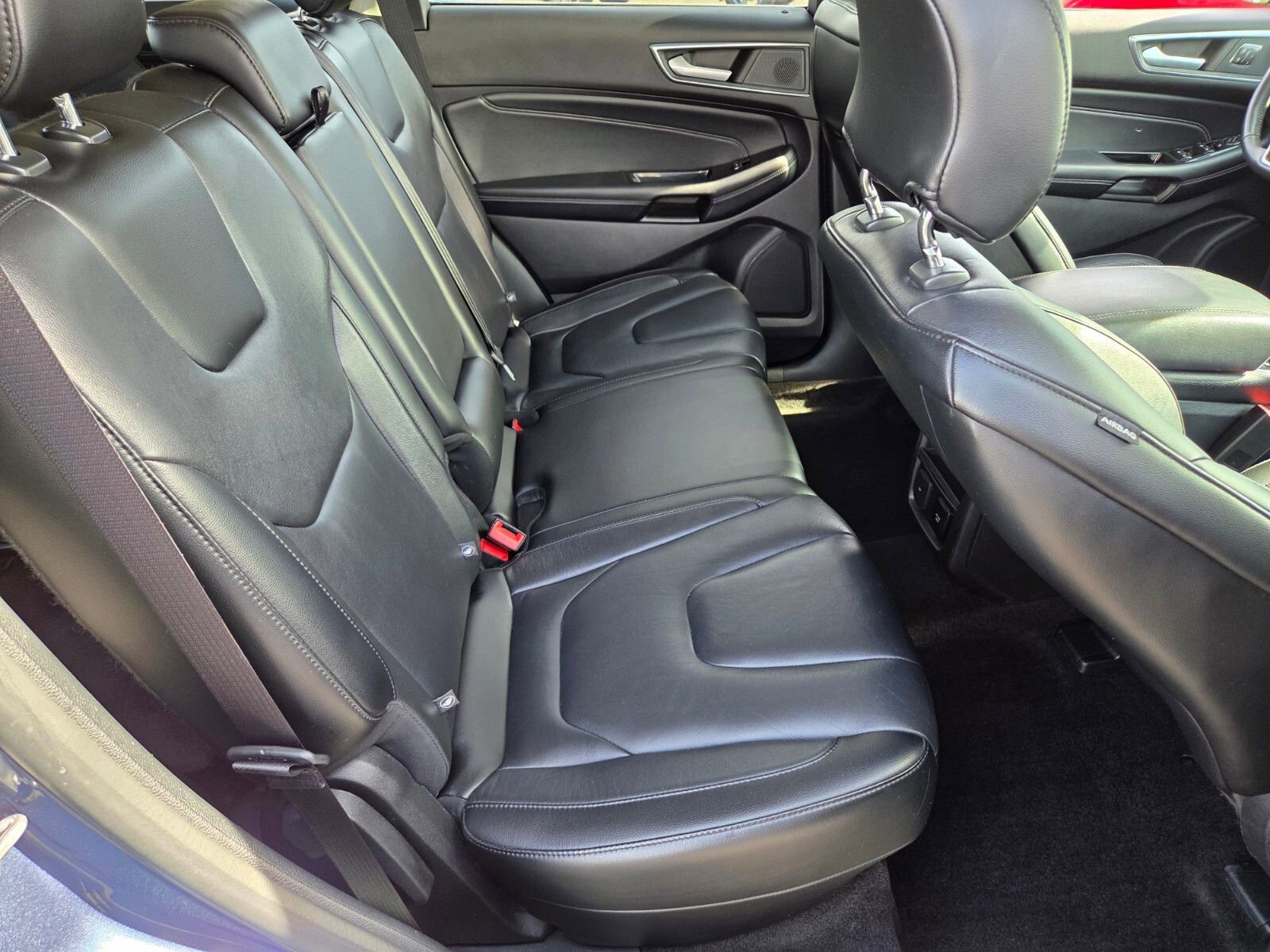 Certified 2019 Ford Edge Titanium AWD/4WD image 14