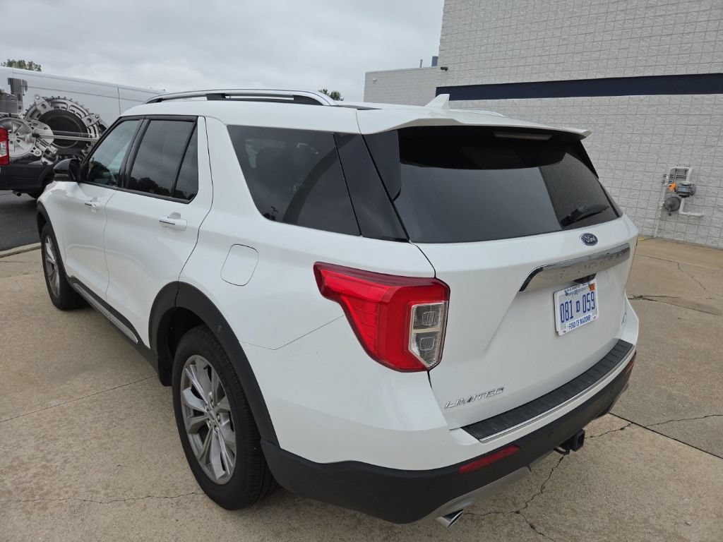 Certified 2023 Ford Explorer Limited w/ Limited Technology Package AWD/4WD image 11
