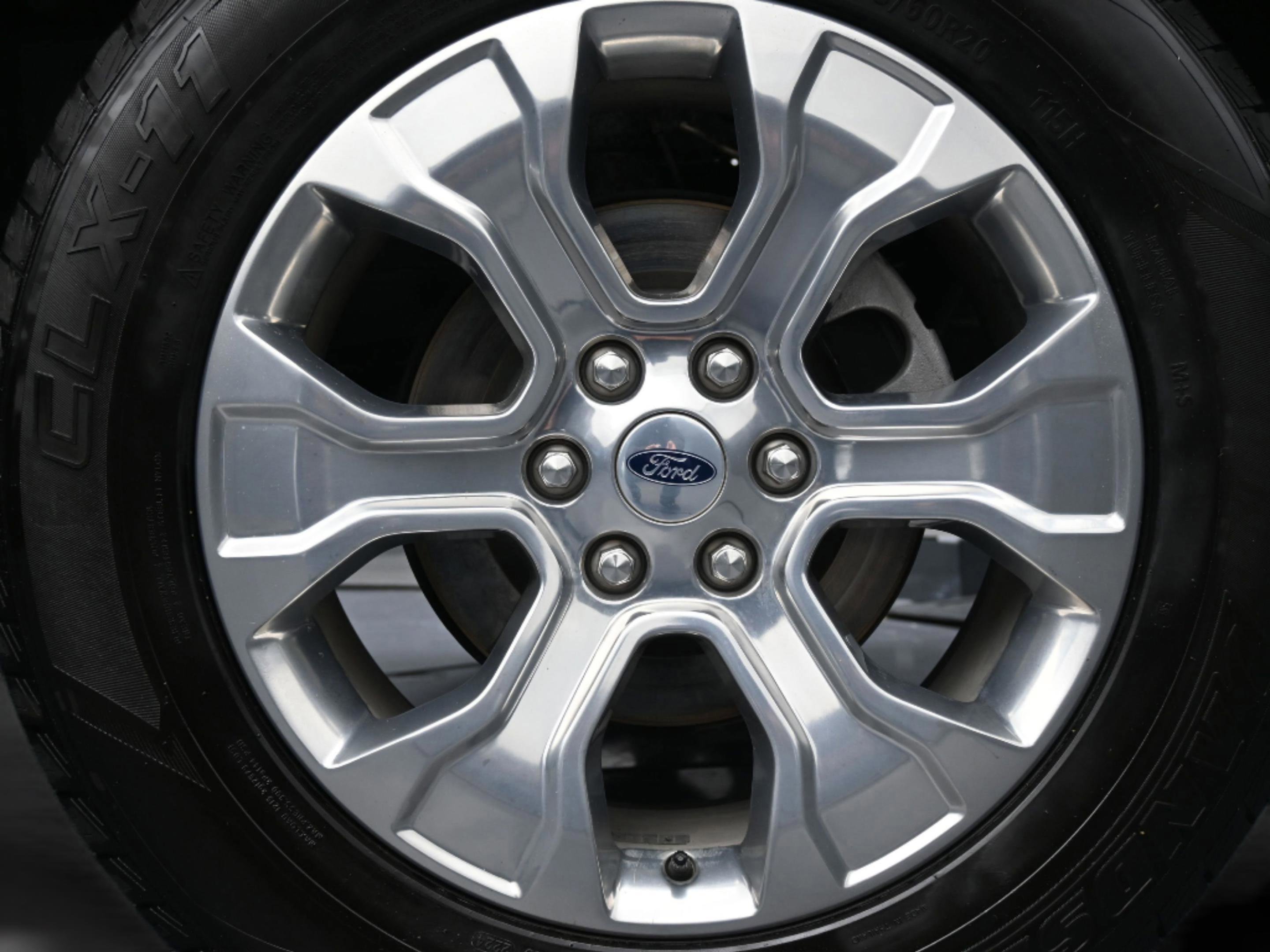 Certified 2022 Ford F150 Platinum w/ Equipment Group 701A High image 24