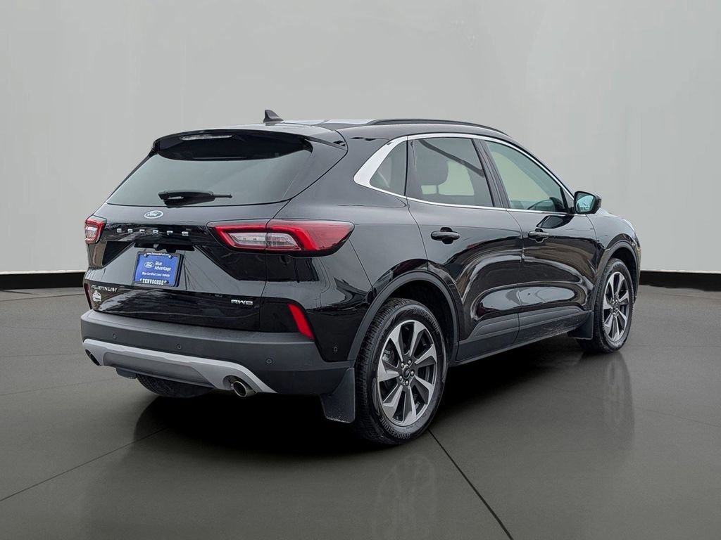 Certified 2023 Ford Escape Platinum w/ Premium Technology Package image 2