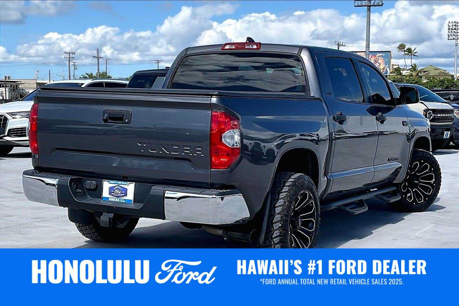 Used 2020 Toyota Tundra SR5 w/ SR5 Upgrade Package RWD image 22