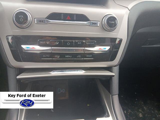 Certified 2023 Ford Explorer XLT image 32