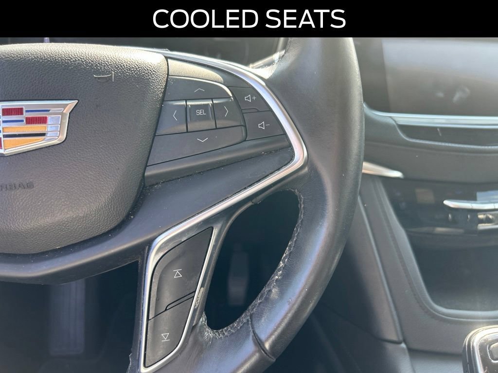 Used 2018 Cadillac XT5 Premium Luxury FWD image 17