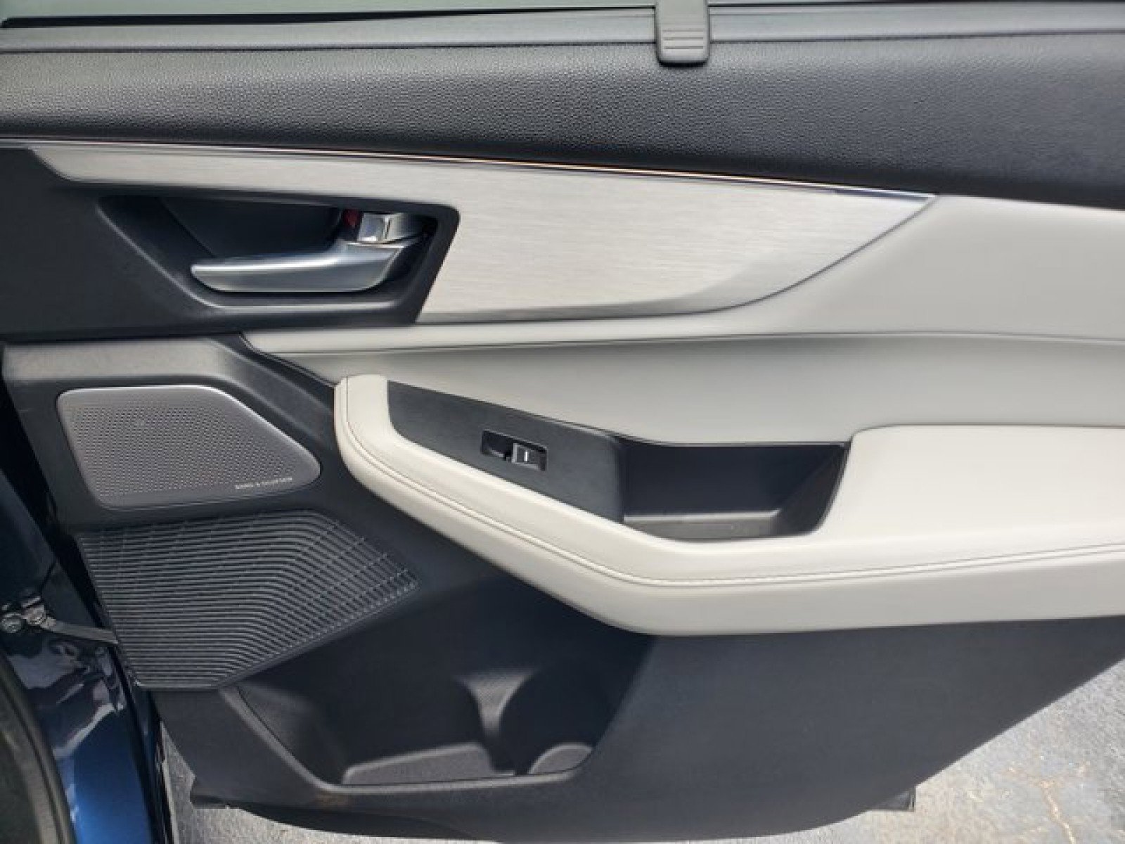 Used 2025 Acura MDX FWD w/ Technology Package image 37