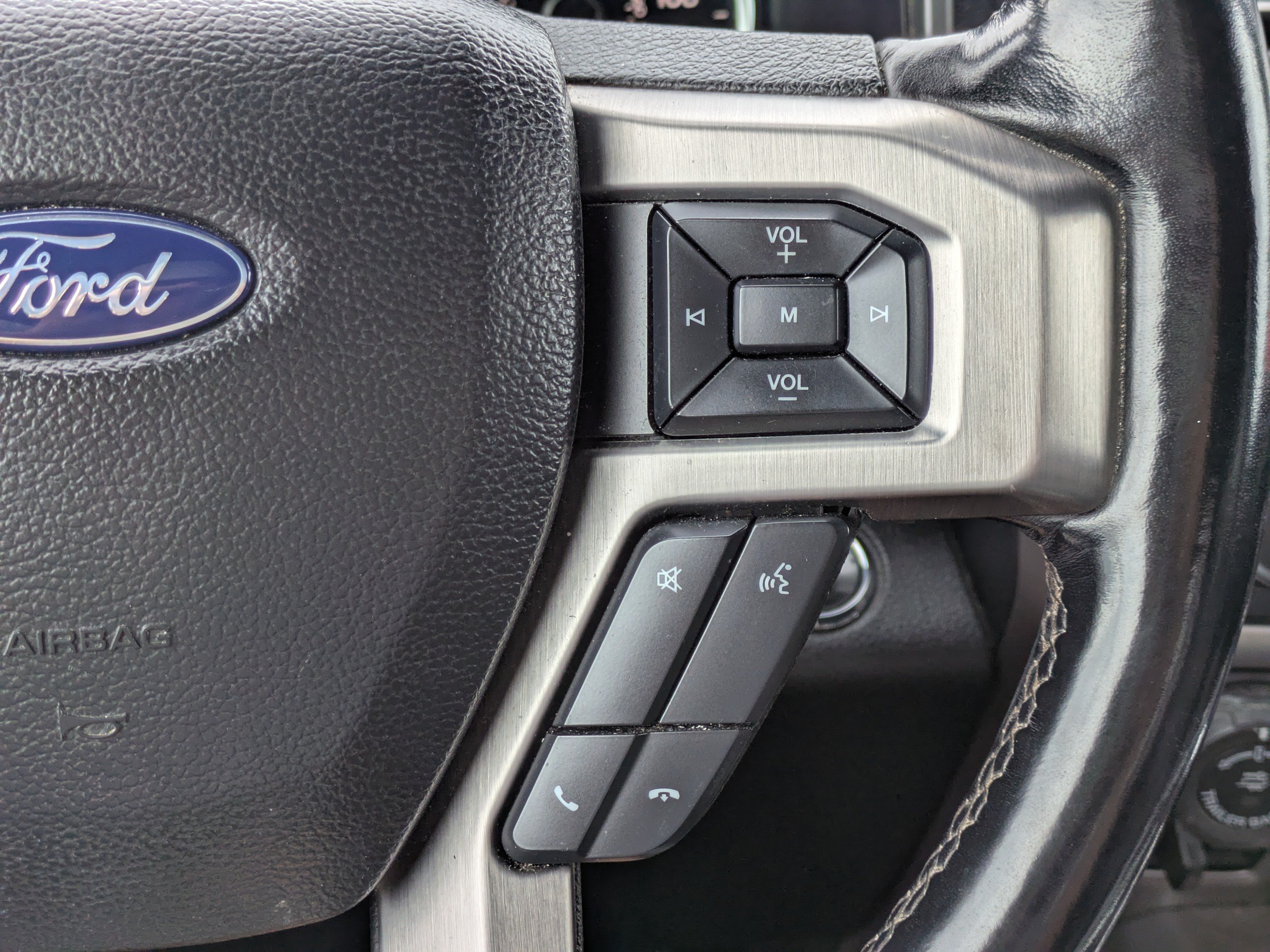 Certified 2019 Ford F150 Platinum w/ Equipment Group 701A Luxury AWD/4WD image 22
