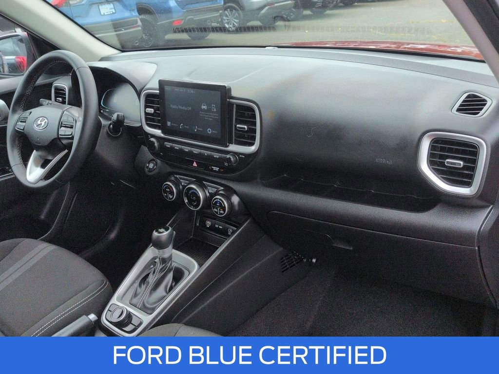 Used 2024 Hyundai Venue SEL FWD image 29