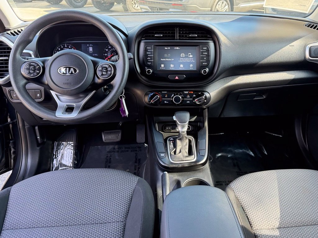 Used 2021 Kia Soul LX FWD image 26