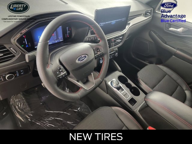 Certified 2024 Ford Escape ST-Line w/ Tech Pack #1 AWD/4WD image 13
