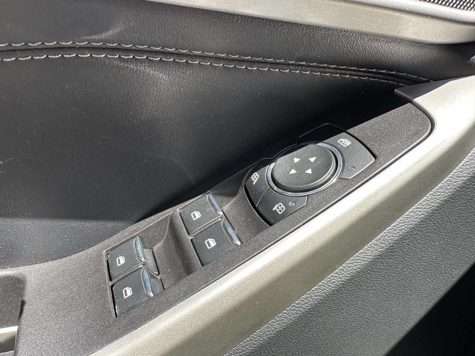 Certified 2023 Ford Explorer XLT w/ Equipment Group 202A AWD/4WD image 33