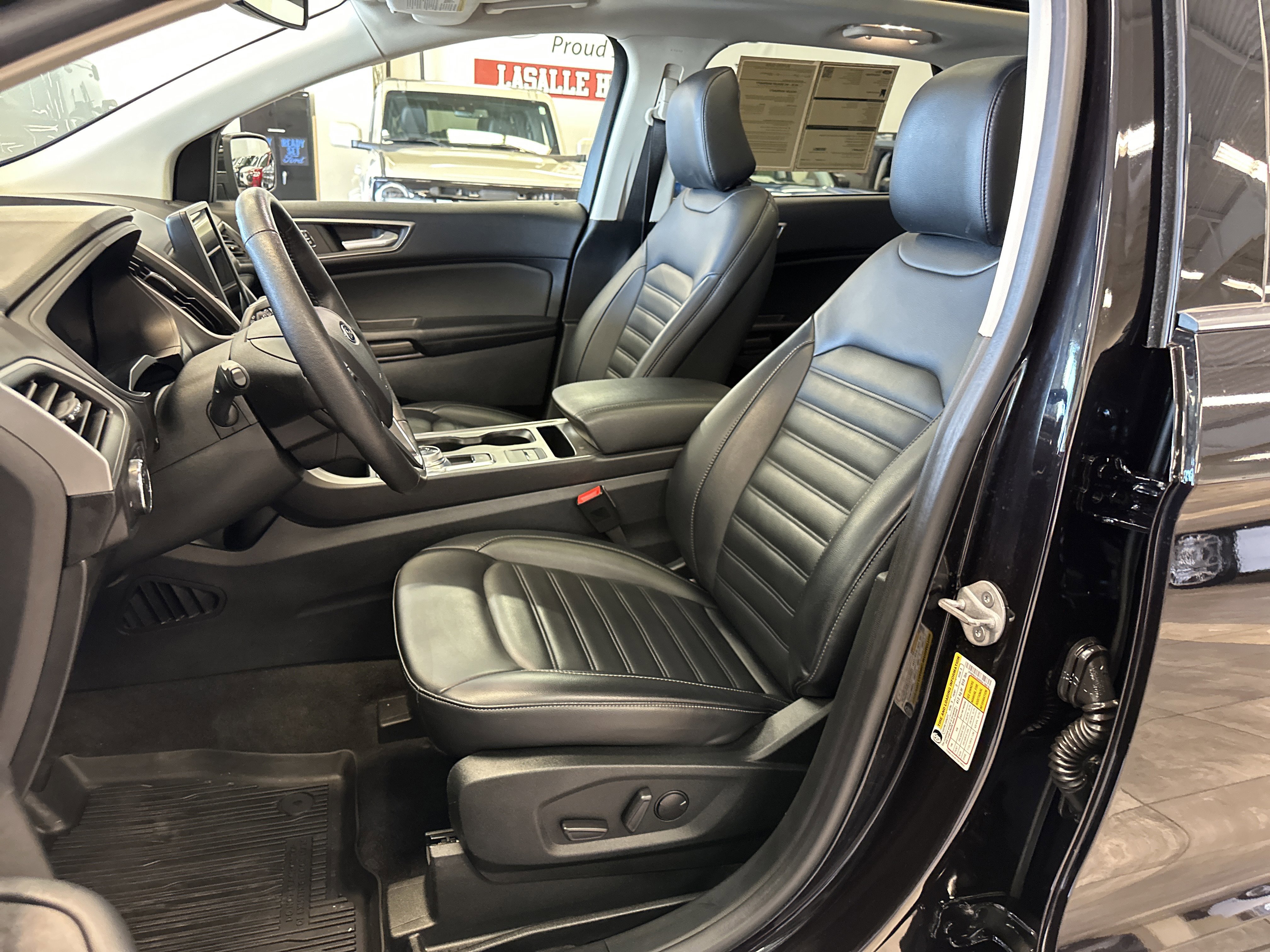 Certified 2022 Ford Edge SEL w/ Convenience Package image 14