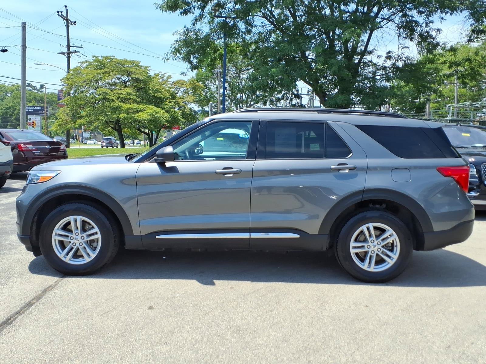 Certified 2023 Ford Explorer XLT AWD/4WD image 7