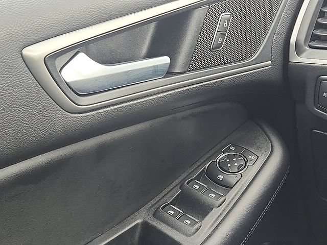Certified 2022 Ford Edge SEL w/ Convenience Package AWD/4WD image 11