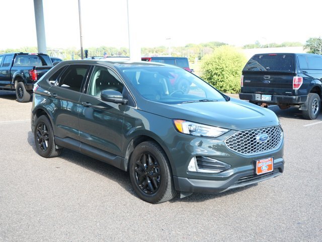 Certified 2024 Ford Edge SEL w/ Convenience Package AWD/4WD image 3