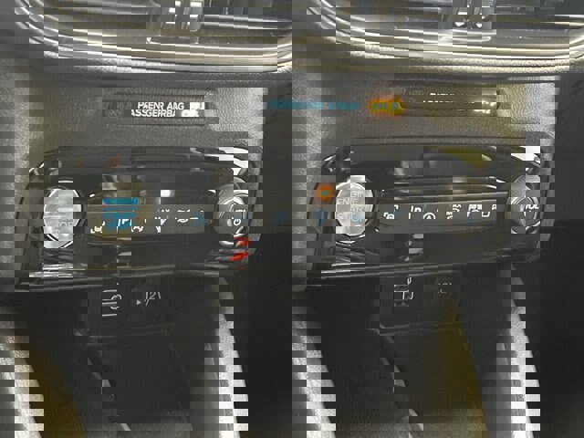 Certified 2024 Ford Escape Platinum image 29