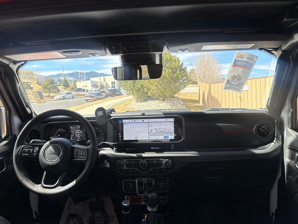 Used 2025 Jeep Wrangler Unlimited Rubicon image 28