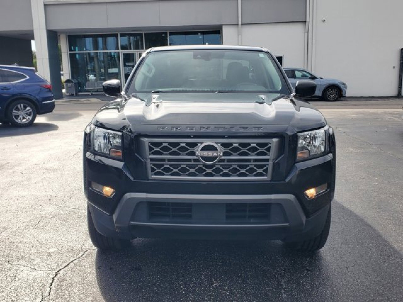 Used 2022 Nissan Frontier SV video 2