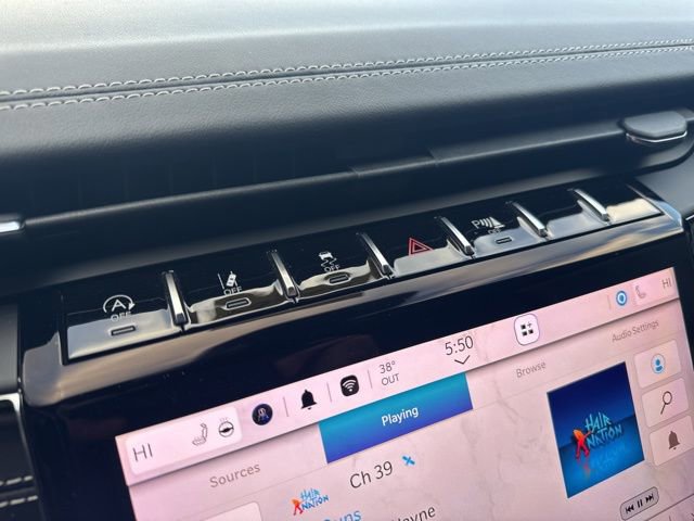 Used 2022 Jeep Grand Cherokee Overland w/ Luxury Tech Group IV image 21