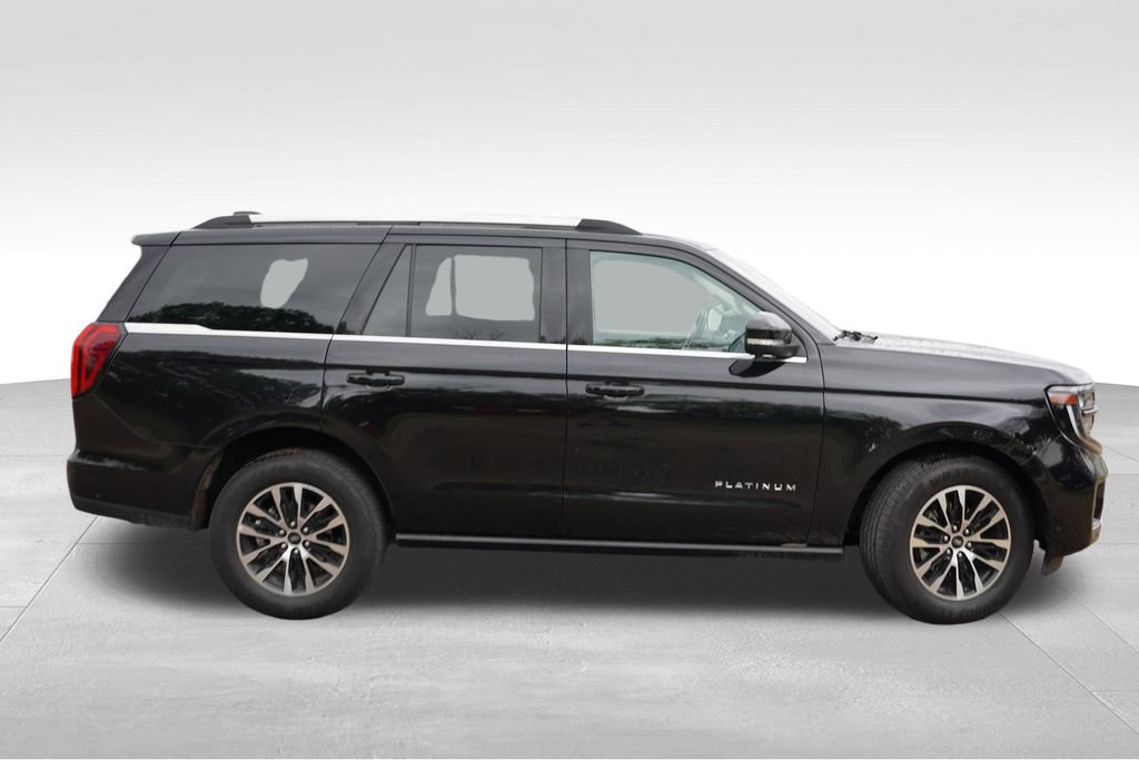 Certified 2025 Ford Expedition Platinum AWD/4WD image 2