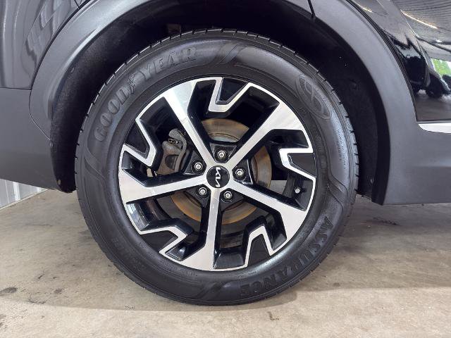 Used 2023 Kia Sportage EX FWD image 21