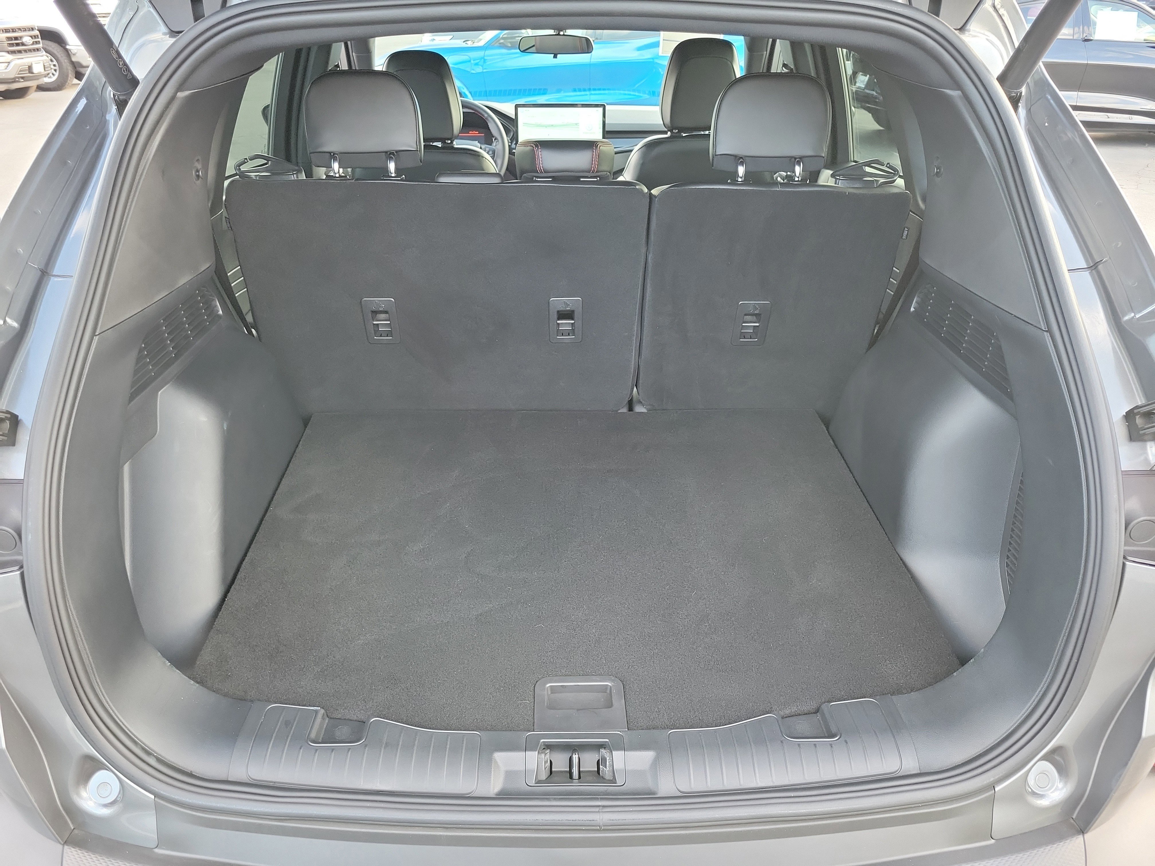 Certified 2025 Ford Escape ST-Line w/ Tech Pack #1 image 14