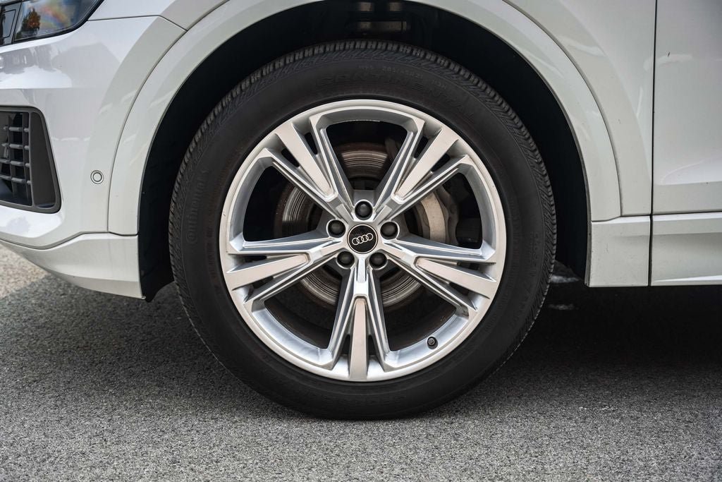 Used 2023 Audi Q8 Premium Plus w/ Premium Plus Package AWD/4WD image 14