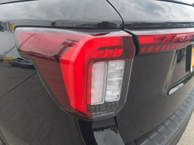 Certified 2025 Ford Explorer ST AWD/4WD image 6