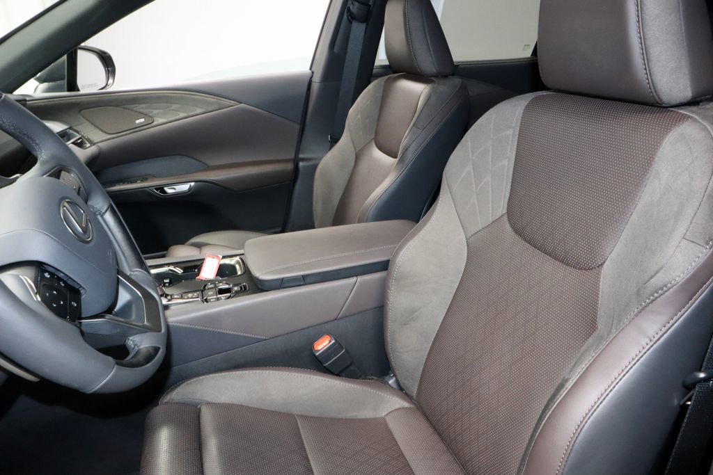 Used 2025 Lexus RX 350 AWD w/ Convenience Package image 28