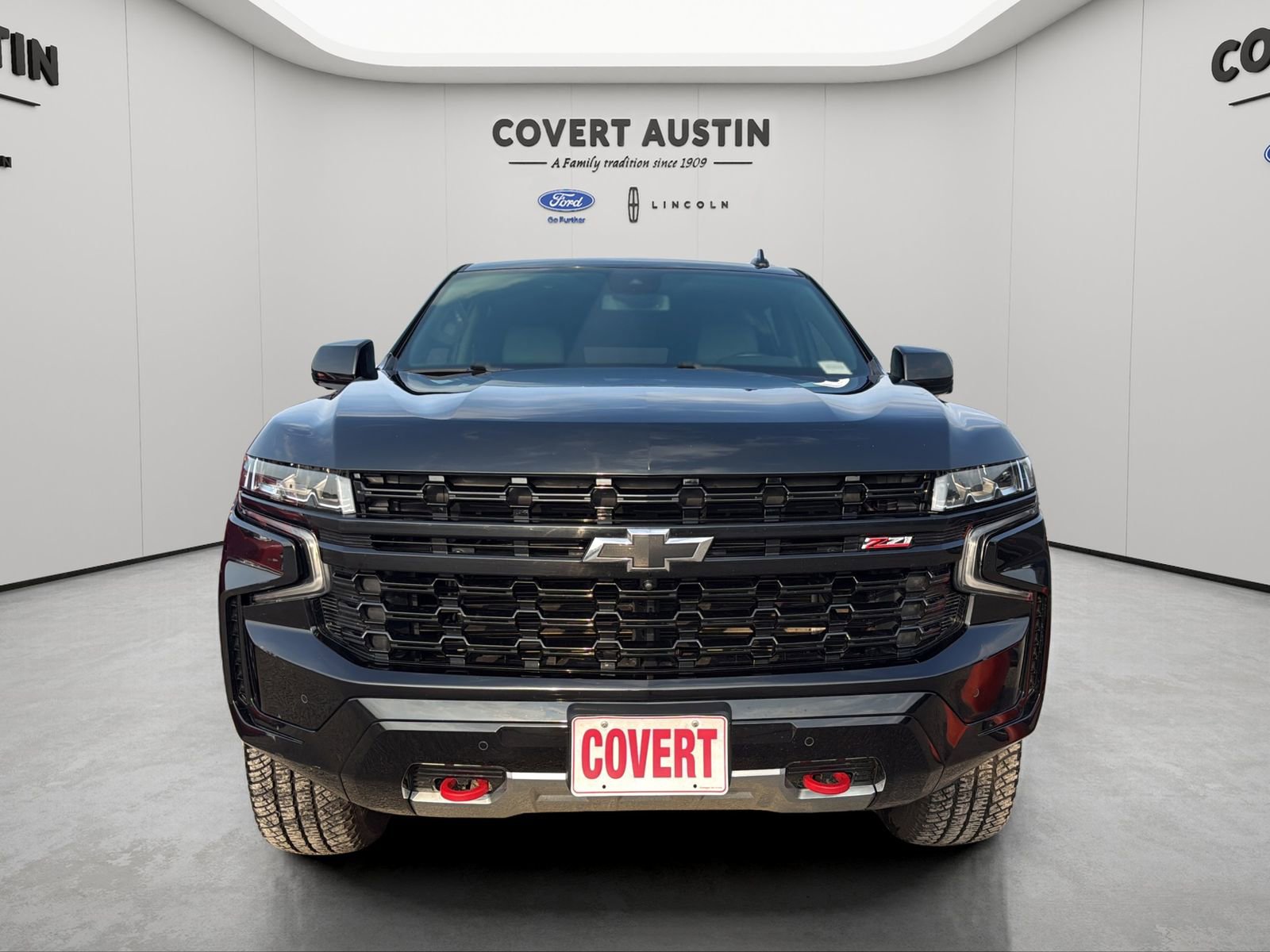 Used 2023 Chevrolet Suburban Z71 w/ Luxury Package AWD/4WD image 6