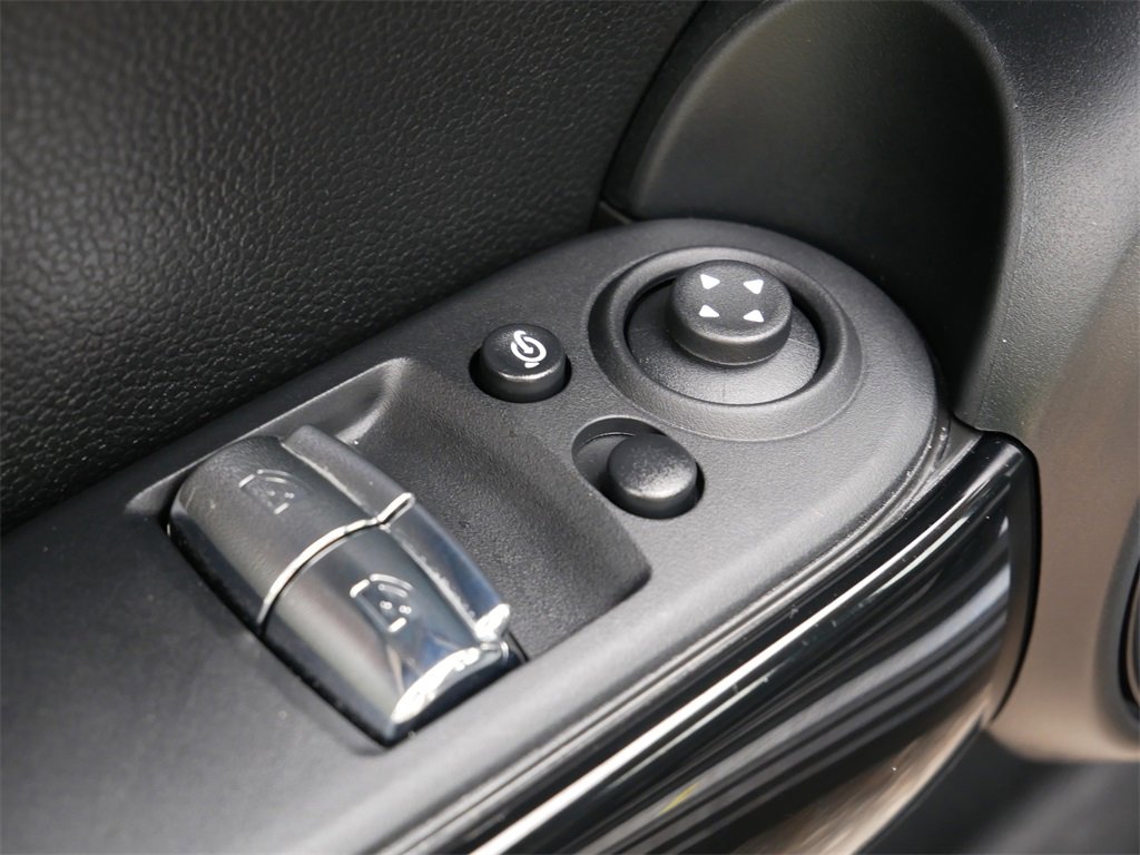 Used 2024 MINI Cooper SE image 14