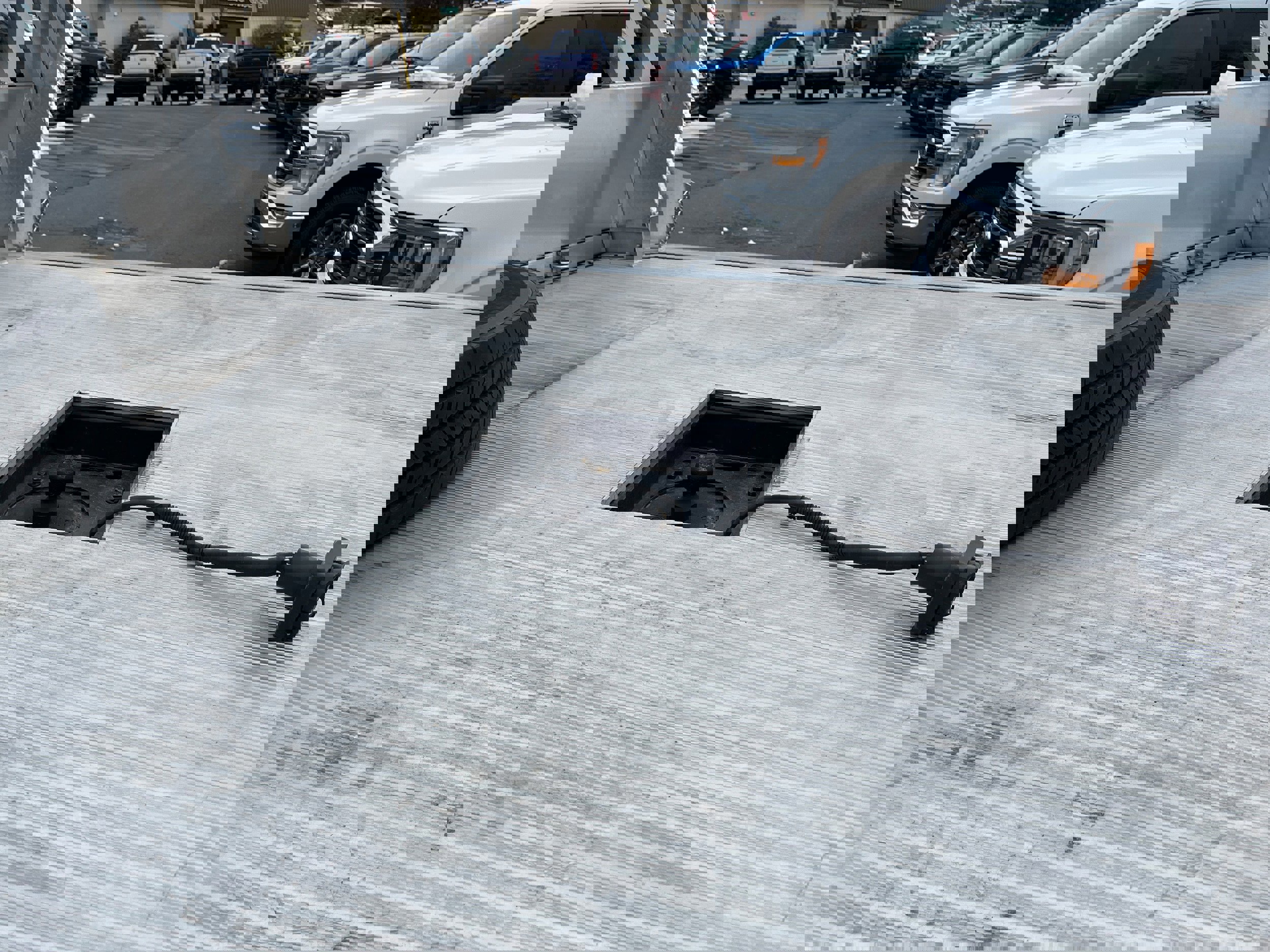 Certified 2025 Ford F550 Lariat image 10